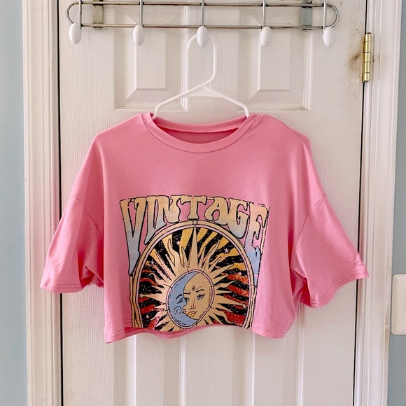 SHEIN Tops - Vintage Gym Pump Cover